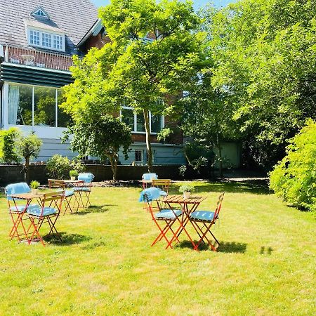 Aday - Aalborg Mansion - Open Bright Apartment With Garden Экстерьер фото